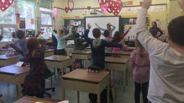 explose-dans-ta-pause-guide-enfants-classe